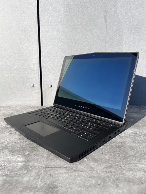 Alienware 13 R3 – Image 2