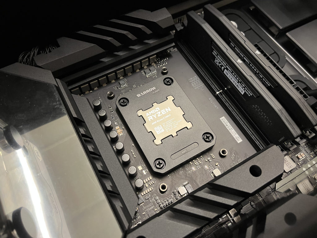 Processeur pour ordinateur sur mesure avec système watercooling.