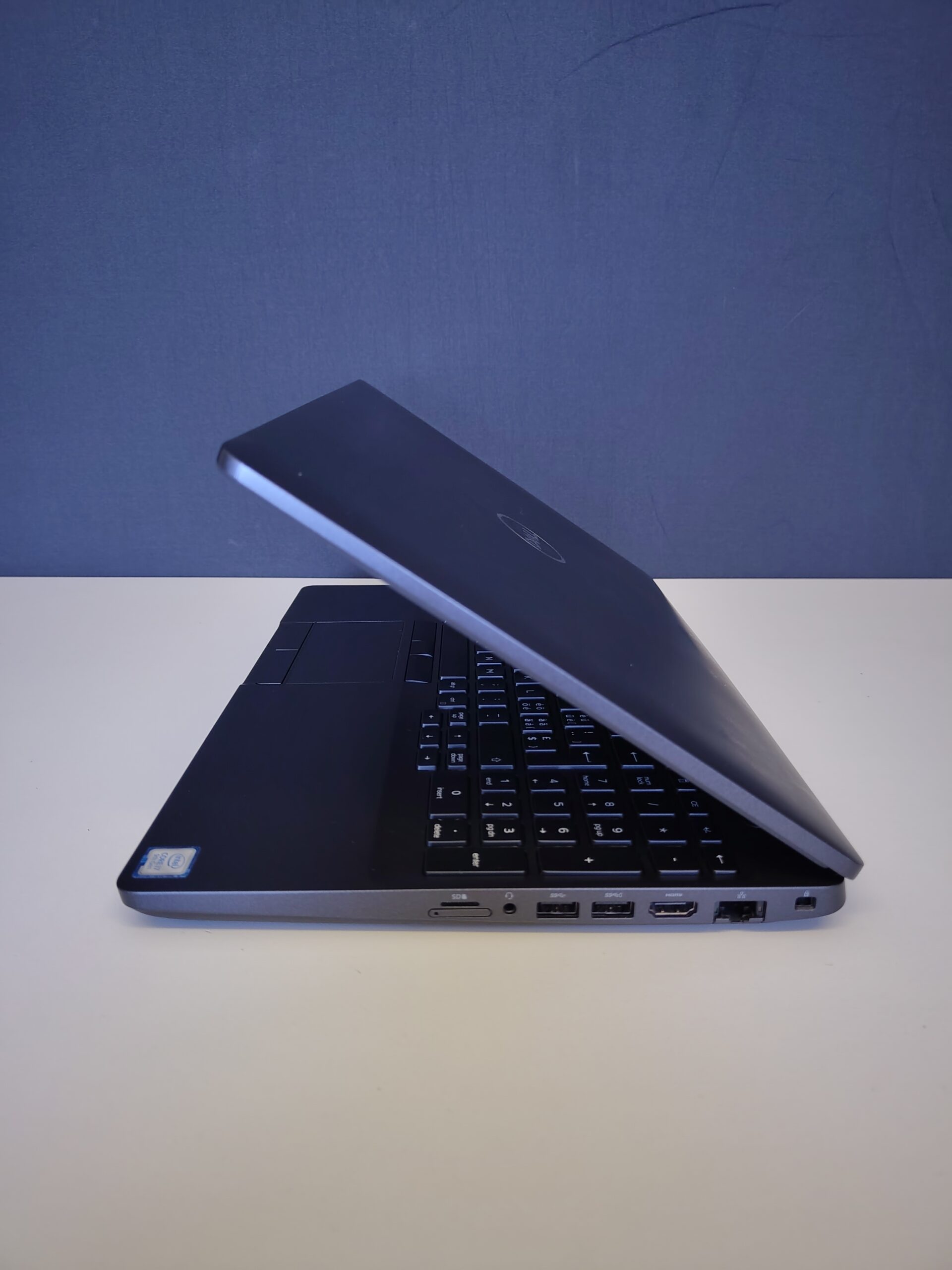 Dell Precision 3541 – Image 5