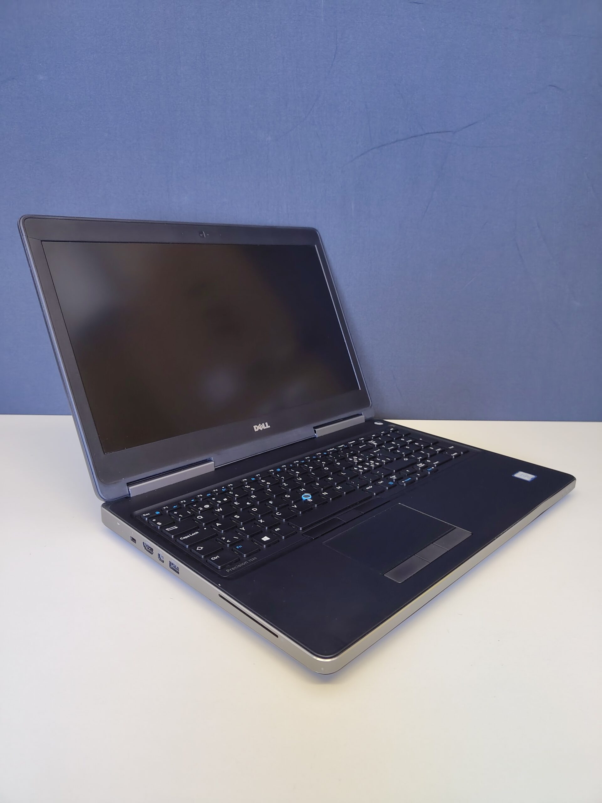 Dell Precision 7520 – Image 2